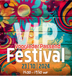 foto netwerkbijeenkomst: spreker op podium